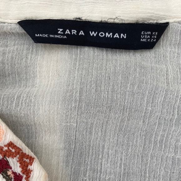 Zara Embroidered Cropped Blouse - Picture 4 of 5